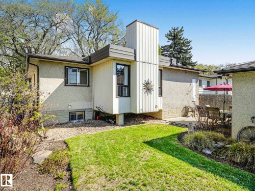 9635 64 Avenue, Edmonton, AB 