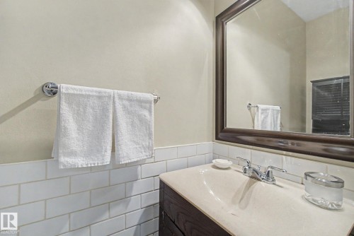 20D Callingwood Crest, Edmonton, AB - Indoor Photo Showing Bathroom