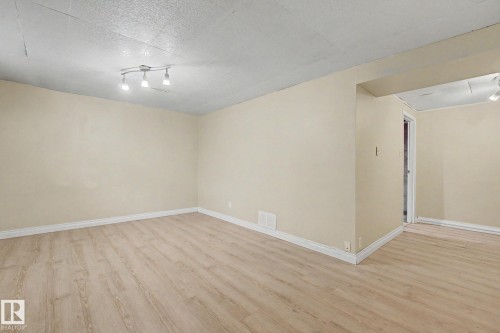 20D Callingwood Crest, Edmonton, AB - Indoor Photo Showing Other Room