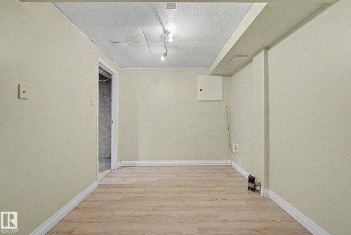 20D Callingwood Crest, Edmonton, AB - Indoor Photo Showing Other Room