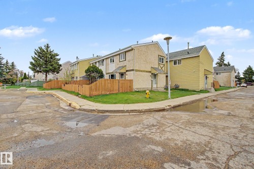 20D Callingwood Crest, Edmonton, AB - Outdoor