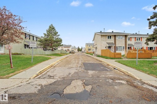 20D Callingwood Crest, Edmonton, AB - Outdoor