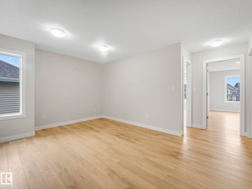 7327 24 Avenue, Edmonton, AB - Indoor Photo Showing Other Room