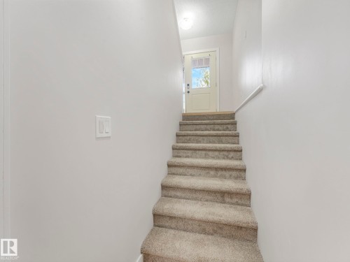 7327 24 Avenue, Edmonton, AB - Indoor Photo Showing Other Room