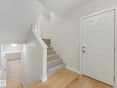 7327 24 Avenue, Edmonton, AB - Indoor Photo Showing Other Room