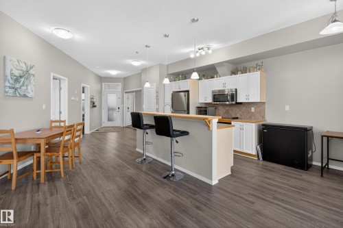 341 4827 104A Street, Edmonton, AB - Indoor