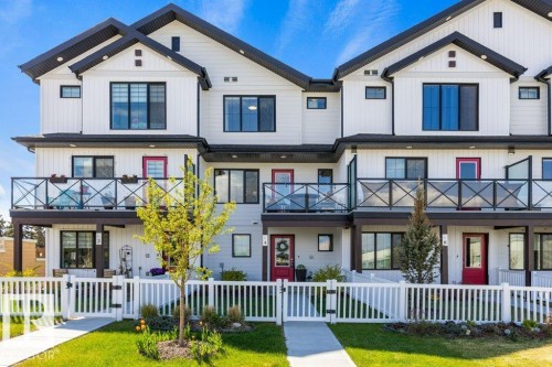 4 JENSEN Gate  St. Albert, AB T8N 7Y5