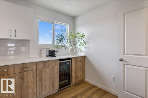 4 Jensen Gate, St. Albert, AB - Indoor