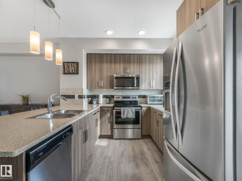 23 13139 205 Street, Edmonton, AB - Indoor Photo Showing Kitchen With Double Sink With Upgraded Kitchen