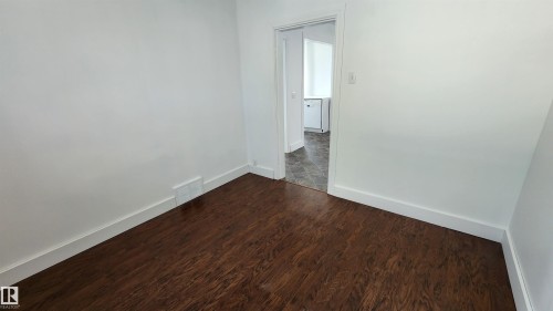 5017 51 Street, Elk Point, AB - Indoor Photo Showing Other Room