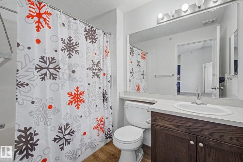 1401 9363 Simpson Drive, Edmonton, AB - Indoor Photo Showing Bathroom
