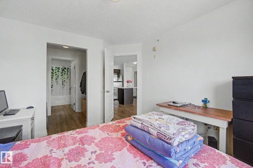 1401 9363 Simpson Drive, Edmonton, AB - Indoor Photo Showing Bedroom