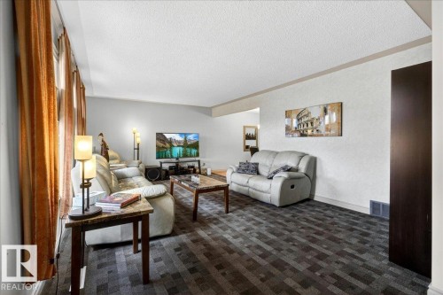 13015 115 Street, Edmonton, AB - Indoor Photo Showing Living Room