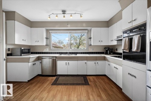 13015 115 Street, Edmonton, AB - Indoor Photo Showing Kitchen