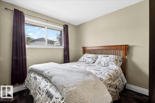 13015 115 Street, Edmonton, AB - Indoor Photo Showing Bedroom