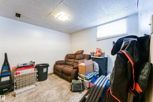 Image quality insufficient for description - 13231 74 Street, Edmonton, AB - Indoor