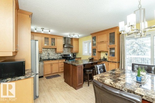 3010 108 Street, Edmonton, AB - Indoor Photo Showing Kitchen