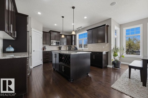 5 Krahn Court, Leduc, AB - Indoor Photo Showing Kitchen With Upgraded Kitchen