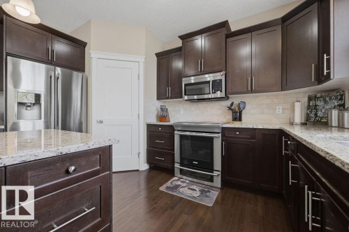 5 Krahn Court, Leduc, AB - Indoor Photo Showing Kitchen