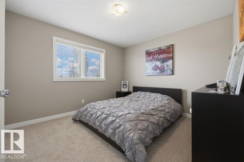 5 Krahn Court, Leduc, AB - Indoor Photo Showing Bedroom