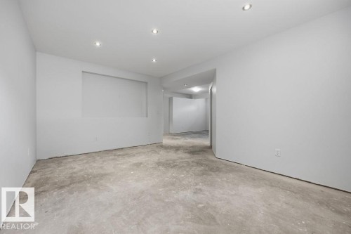 5 Krahn Court, Leduc, AB - Indoor Photo Showing Other Room