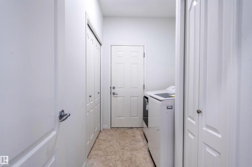 22 Stony Creek, Stony Plain, AB - Indoor