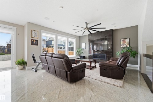 2029 89B Street, Edmonton, AB - Indoor Photo Showing Other Room