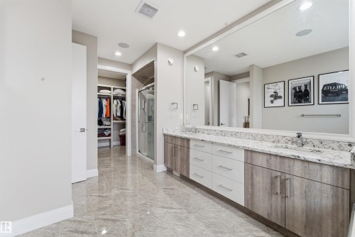 2029 89B Street, Edmonton, AB - Indoor