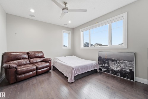 2029 89B Street, Edmonton, AB - Indoor Photo Showing Bedroom