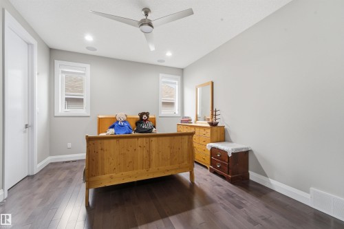 2029 89B Street, Edmonton, AB - Indoor