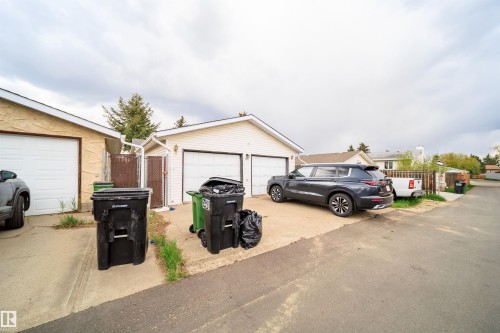 Image quality insufficient for description - 1771 37 Street, Edmonton, AB - Outdoor