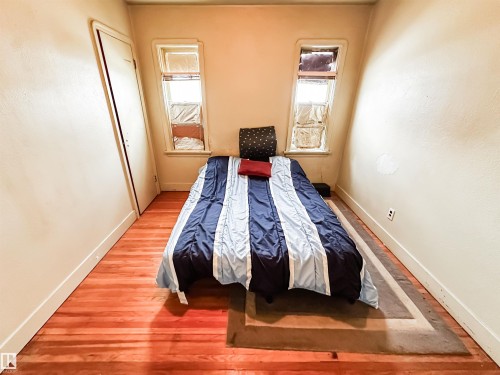 11345 93 Street, Edmonton, AB - Indoor Photo Showing Other Room