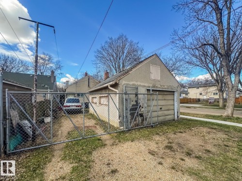 11345 93 Street, Edmonton, AB - Outdoor