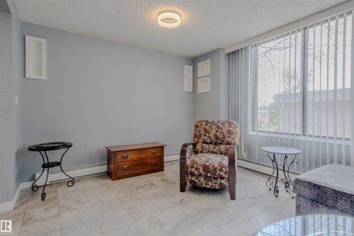 202 8340 Jasper Avenue, Edmonton, AB - Indoor