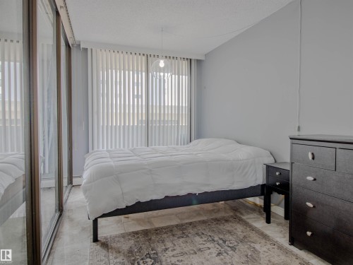 202 8340 Jasper Avenue, Edmonton, AB - Indoor Photo Showing Bedroom