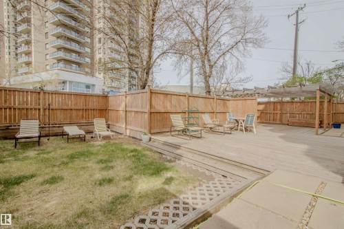 202 8340 Jasper Avenue, Edmonton, AB - Outdoor