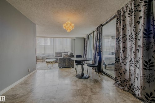 202 8340 Jasper Avenue, Edmonton, AB - Indoor Photo Showing Other Room