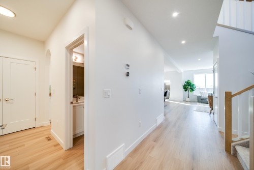 77 Chartres Close, St. Albert, AB - Indoor Photo Showing Other Room