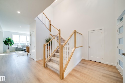 77 Chartres Close, St. Albert, AB - Indoor Photo Showing Other Room