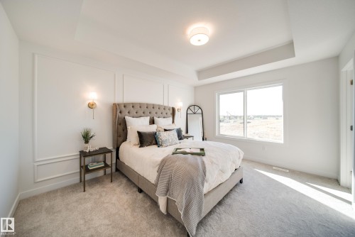 77 Chartres Close, St. Albert, AB - Indoor Photo Showing Bedroom