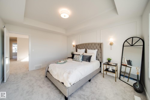 77 Chartres Close, St. Albert, AB - Indoor Photo Showing Bedroom