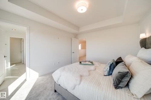 77 Chartres Close, St. Albert, AB - Indoor Photo Showing Bedroom