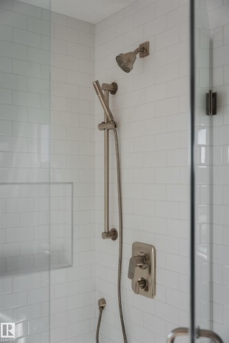 77 Chartres Close, St. Albert, AB - Indoor Photo Showing Bathroom