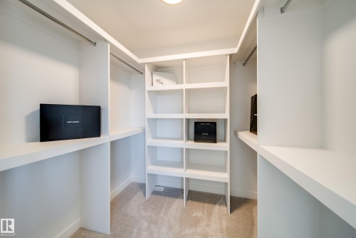 77 Chartres Close, St. Albert, AB - Indoor With Storage