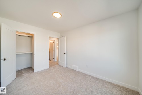 77 Chartres Close, St. Albert, AB - Indoor Photo Showing Other Room