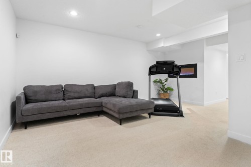 5152 4 Avenue, Edmonton, AB - Indoor