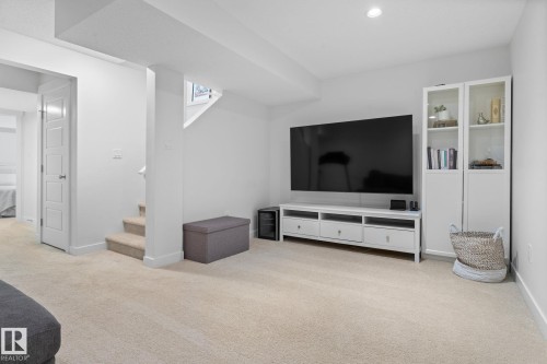 5152 4 Avenue, Edmonton, AB - Indoor