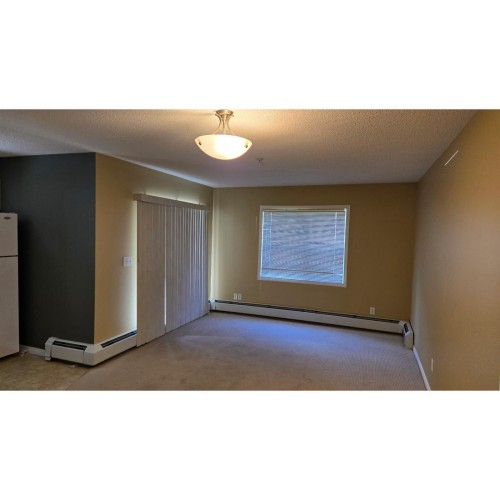 101 630 Mcallister Loop, Edmonton, AB - Indoor Photo Showing Other Room