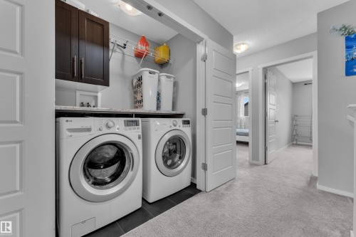 2611 Price Common, Edmonton, AB - Indoor Photo Showing Laundry Room