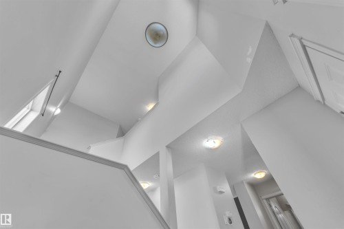 Detailed view - 6152 13 Avenue, Edmonton, AB - Indoor Photo Showing Other Room